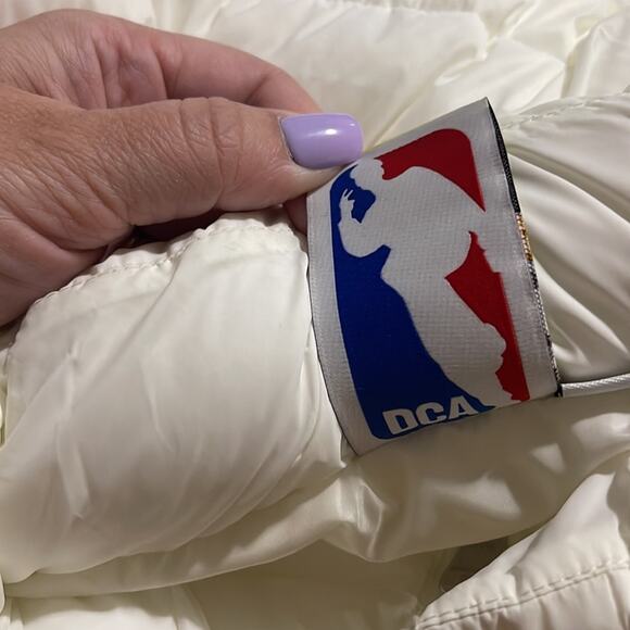 Vans X Deaton Chris Anthony Marshmallow White Puffer Jacket Unisex Size M NWT - Picture 6 of 11